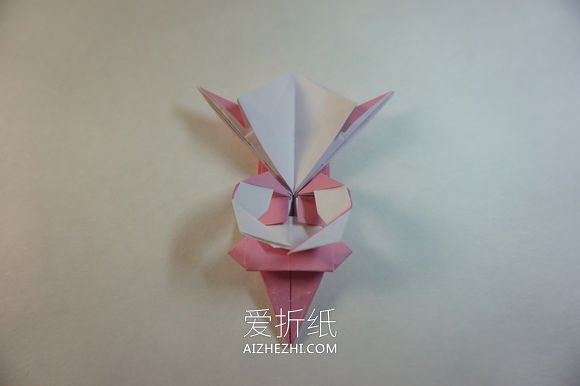 怎么折纸漂亮女生图解 复杂女孩子的折法步骤- www.aizhezhi.com