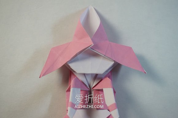 怎么折纸漂亮女生图解 复杂女孩子的折法步骤- www.aizhezhi.com