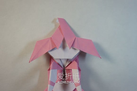 怎么折纸漂亮女生图解 复杂女孩子的折法步骤- www.aizhezhi.com