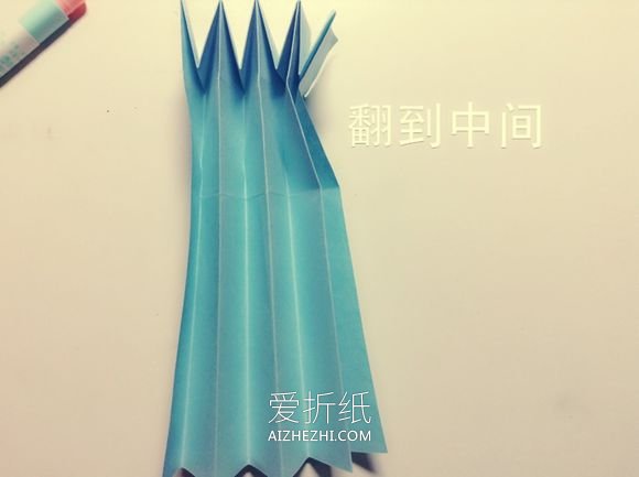 怎么用一张纸折书本 手工本子的折纸方法图解- www.aizhezhi.com