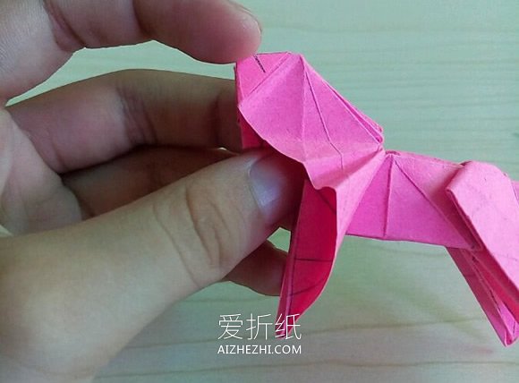 怎么折小松英夫的马 超复杂立体马的折法图解- www.aizhezhi.com