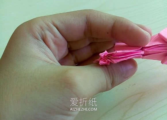 怎么折小松英夫的马 超复杂立体马的折法图解- www.aizhezhi.com