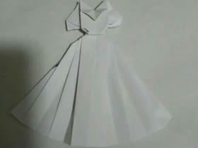 怎么折纸婚纱方法图解 手工简单婚纱的折法