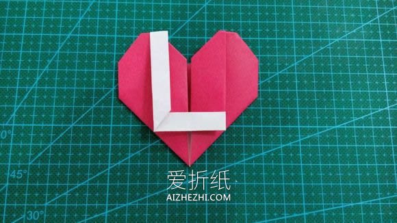 怎么折纸LOVE文字爱心 手工LOVE爱心折法图解- www.aizhezhi.com