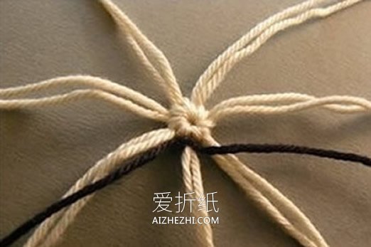 怎么编织花型杯垫图解 手工绳编花朵杯垫方法- www.aizhezhi.com