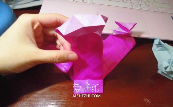 怎么折纸蝶恋花的方法 蝶恋花爱心折纸图解- www.aizhezhi.com