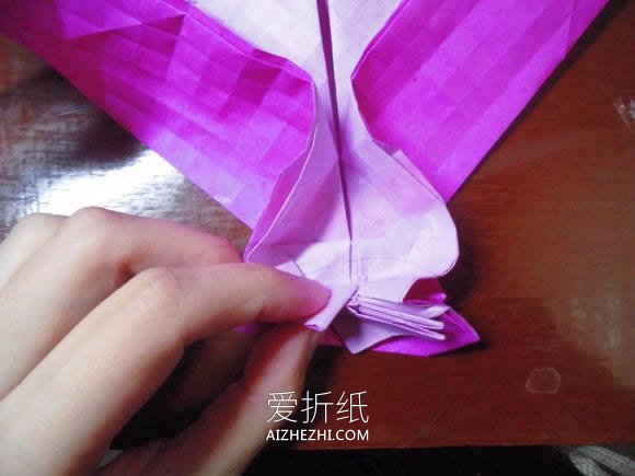 怎么折纸蝶恋花的方法 蝶恋花爱心折纸图解- www.aizhezhi.com