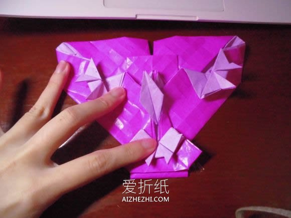 怎么折纸蝶恋花的方法 蝶恋花爱心折纸图解- www.aizhezhi.com