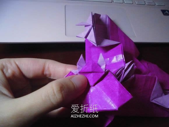 怎么折纸蝶恋花的方法 蝶恋花爱心折纸图解- www.aizhezhi.com