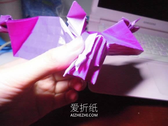 怎么折纸蝶恋花的方法 蝶恋花爱心折纸图解- www.aizhezhi.com