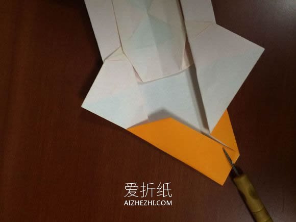 怎么折纸小轿车图解 立体小汽车的折法图解- www.aizhezhi.com