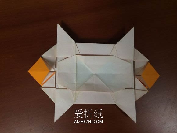 怎么折纸小轿车图解 立体小汽车的折法图解- www.aizhezhi.com