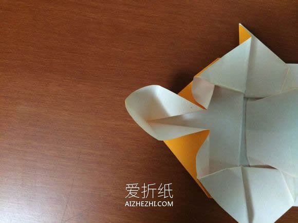 怎么折纸小轿车图解 立体小汽车的折法图解- www.aizhezhi.com