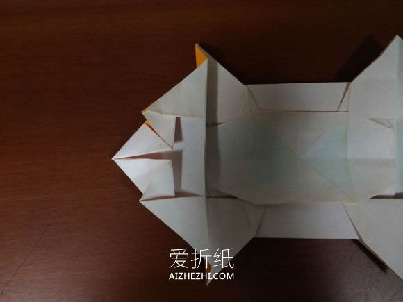 怎么折纸小轿车图解 立体小汽车的折法图解- www.aizhezhi.com