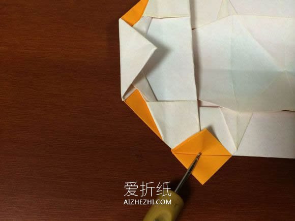 怎么折纸小轿车图解 立体小汽车的折法图解- www.aizhezhi.com