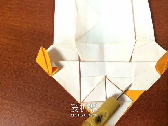 怎么折纸小轿车图解 立体小汽车的折法图解- www.aizhezhi.com