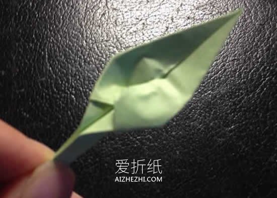 怎么折纸纽扣花图解 纽扣花和叶子的折法- www.aizhezhi.com