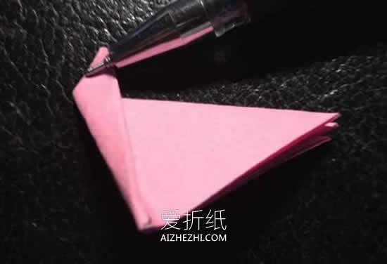 怎么折纸纽扣花图解 纽扣花和叶子的折法- www.aizhezhi.com