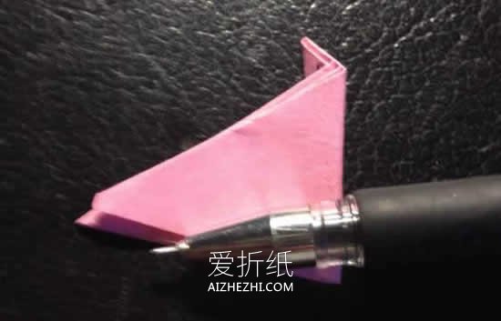 怎么折纸纽扣花图解 纽扣花和叶子的折法- www.aizhezhi.com