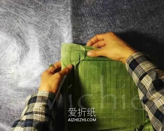 怎么折纸三生玫瑰图解 一张纸折三朵玫瑰方法- www.aizhezhi.com