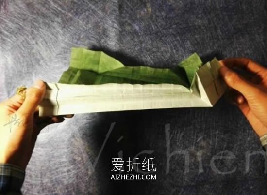 怎么折纸三生玫瑰图解 一张纸折三朵玫瑰方法- www.aizhezhi.com