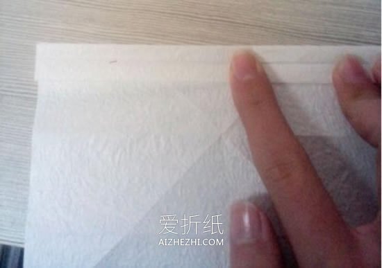 怎么折带翅膀天使图解 手工折纸立体天使步骤- www.aizhezhi.com