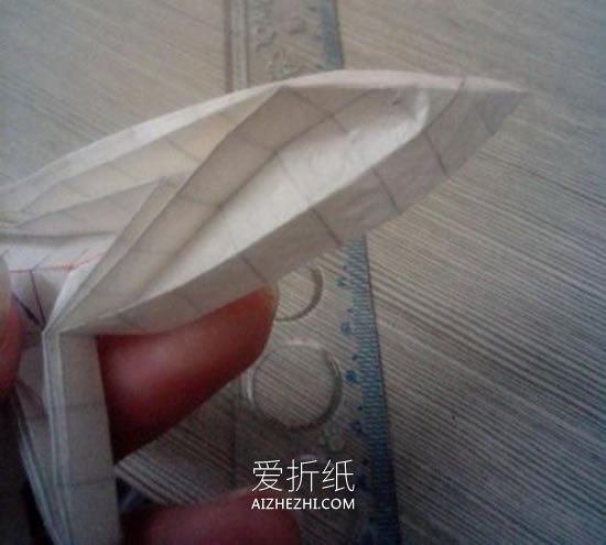 怎么折带翅膀天使图解 手工折纸立体天使步骤- www.aizhezhi.com