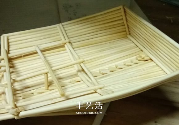 古代战船模型手工制作 纯以一次性筷子完成- www.aizhezhi.com