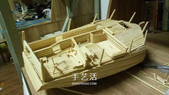 古代战船模型手工制作 纯以一次性筷子完成- www.aizhezhi.com