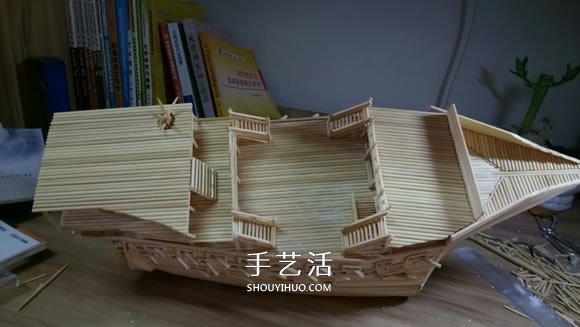 古代战船模型手工制作 纯以一次性筷子完成- www.aizhezhi.com