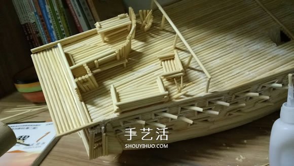 古代战船模型手工制作 纯以一次性筷子完成- www.aizhezhi.com