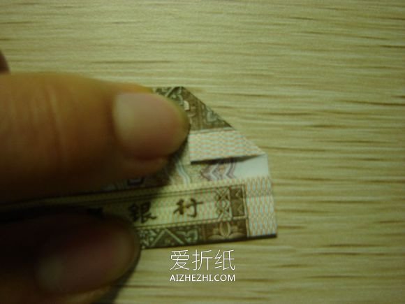 怎么用美元折纸相机 超详细纸币相机折法图解- www.aizhezhi.com