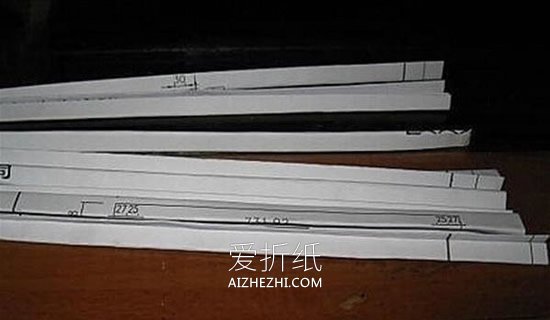 怎么用纸编垃圾桶图解 圆形废纸篓的编织方法- www.aizhezhi.com