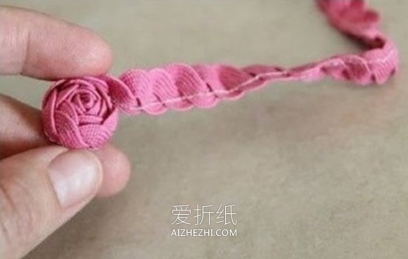 怎么做漂亮头花发饰 花边条手工制作花朵发夹- www.aizhezhi.com