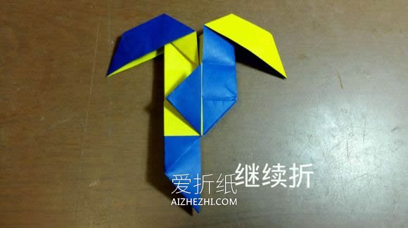 怎么折纸天使恶魔心 详细双色爱心的折法图解- www.aizhezhi.com