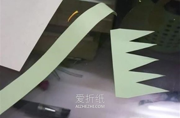 怎么做小雏菊的教程 雏菊纸花手工制作图解- www.aizhezhi.com