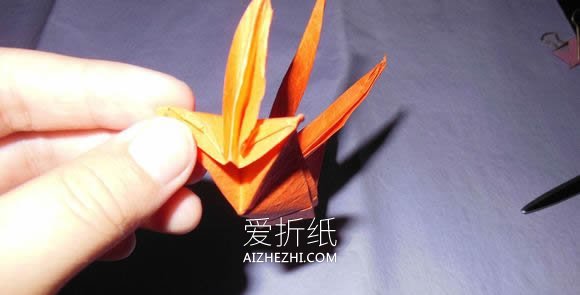 怎么折纸帆船手工艺品 包括帆船和支撑底座- www.aizhezhi.com