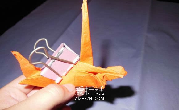 怎么折纸帆船手工艺品 包括帆船和支撑底座- www.aizhezhi.com