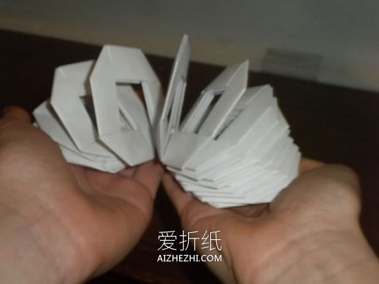 怎么折纸弹簧的方法 手工弹簧玩具的折法图解- www.aizhezhi.com