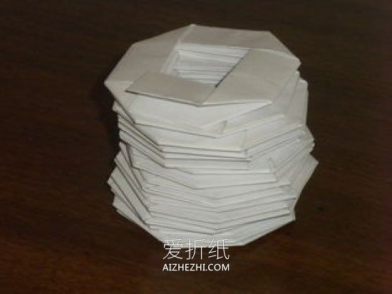 怎么折纸弹簧的方法 手工弹簧玩具的折法图解- www.aizhezhi.com