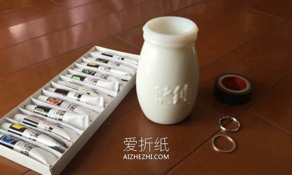 怎么做小黄人笔筒图解 玻璃瓶手工制作卡通笔筒- www.aizhezhi.com