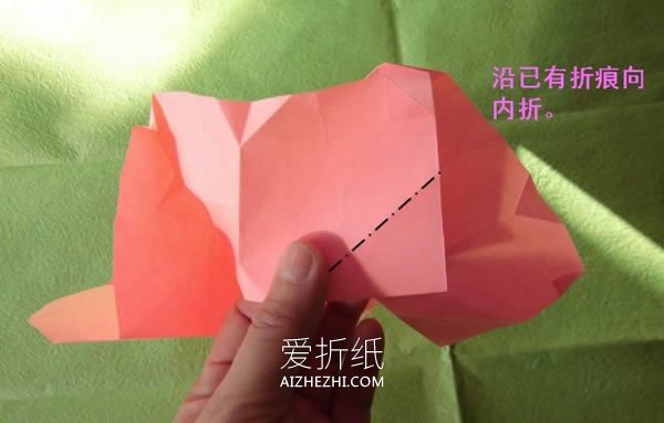 怎么折纸酒杯玫瑰图解 手工酒杯玫瑰花的折法- www.aizhezhi.com