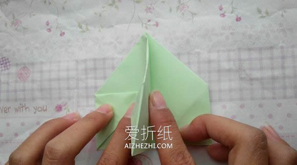 怎么折纸钻石玫瑰图解 手工钻石玫瑰花的折法- www.aizhezhi.com