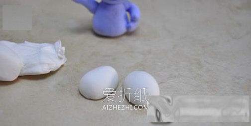 怎么做粘土蓝精灵图解 超轻粘土制作卡通人偶- www.aizhezhi.com