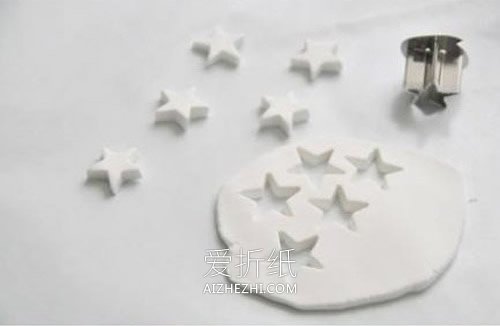 怎么做粘土五角星图解 超轻粘土DIY五角星装饰- www.aizhezhi.com