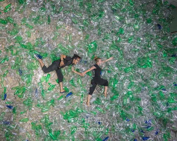 海洋环保公益创意 上万塑料瓶DIY被污染的海洋- www.aizhezhi.com