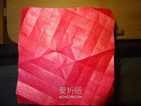 怎么折纸卷心玫瑰图解 手工卷心玫瑰花的折法- www.aizhezhi.com