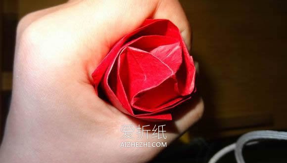 怎么折纸卷心玫瑰图解 手工卷心玫瑰花的折法- www.aizhezhi.com