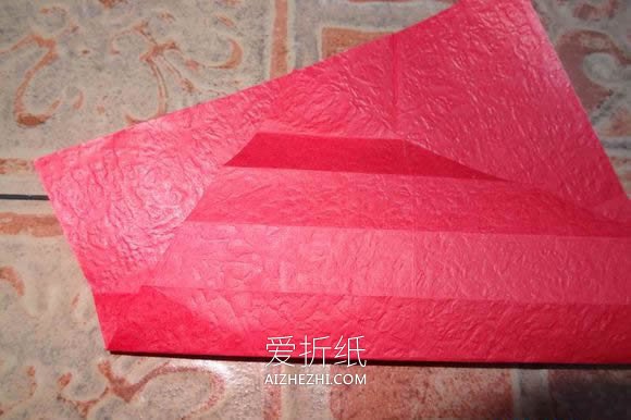 怎么折纸卷心玫瑰图解 手工卷心玫瑰花的折法- www.aizhezhi.com
