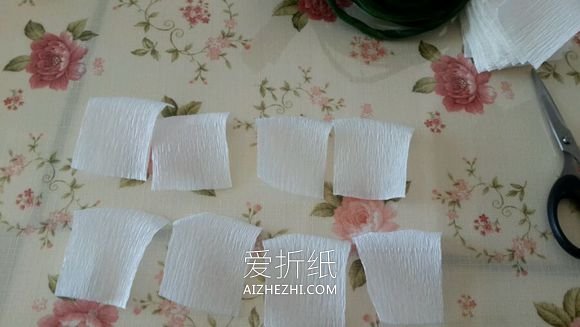 怎么做皱纹纸玫瑰教程 皱纹纸制作玫瑰花图解- www.aizhezhi.com